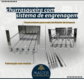 CHURRASQUEIRA 8 ESPETOS SISTEMA DE ENGRENAGEM